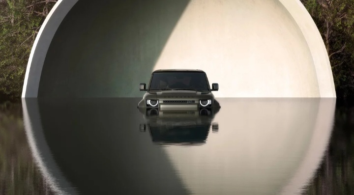 2025 Land Rover Defender OCTA: