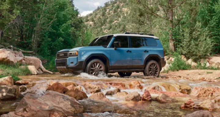 Toyota land cruiser 2025