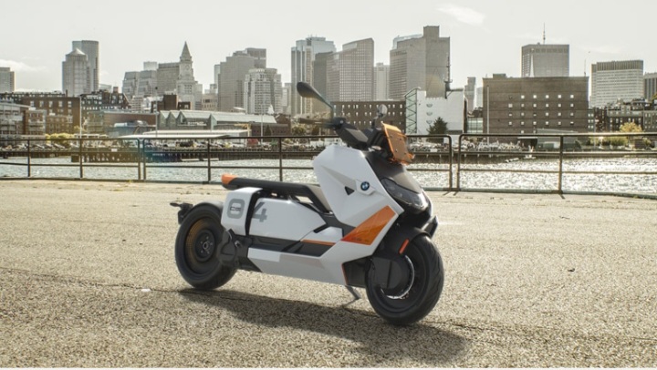 BMW CE 04 2025