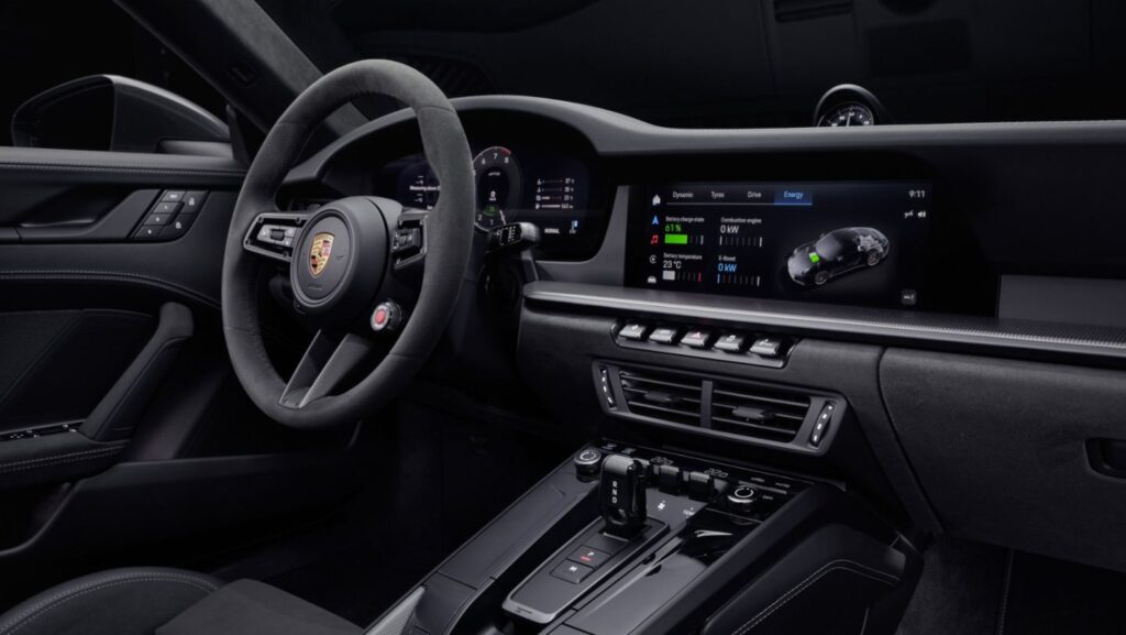 2025 Porsche 911 Carrera GTS T-Hybrid